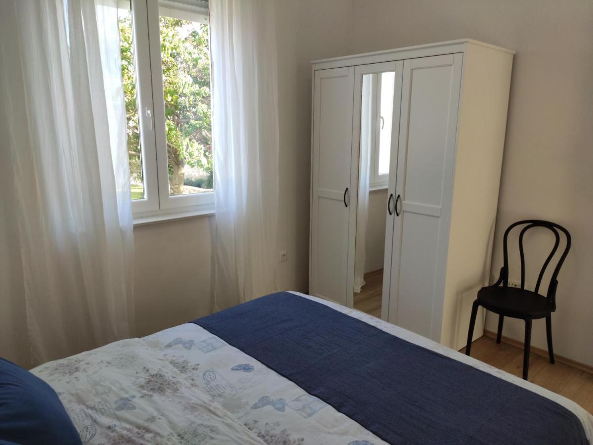 Apartmani Sara 2 เบทินา ภายนอก รูปภาพ