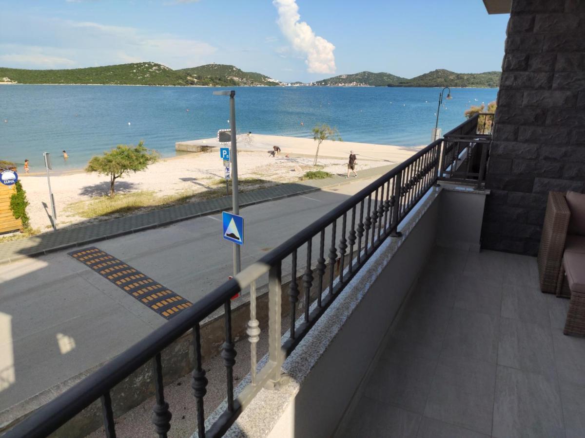 Apartmani Sara 2 เบทินา ภายนอก รูปภาพ