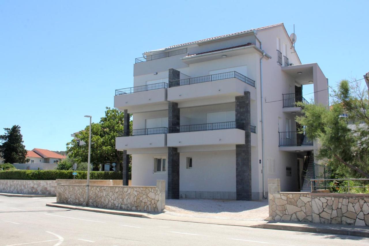 Apartmani Sara 2 เบทินา ภายนอก รูปภาพ