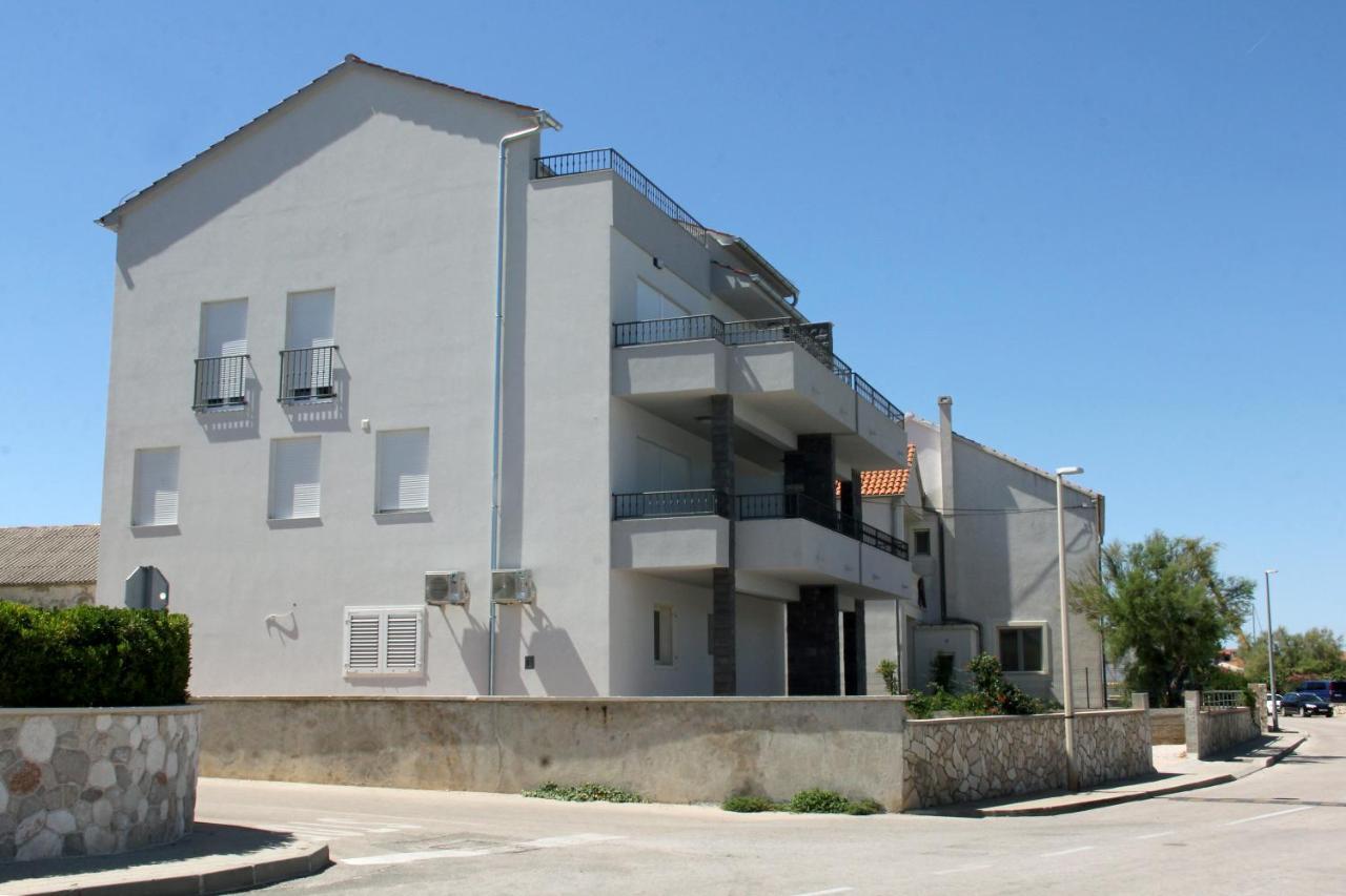 Apartmani Sara 2 เบทินา ภายนอก รูปภาพ